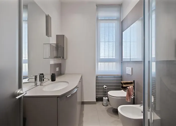 Saronno 7 Apartament *